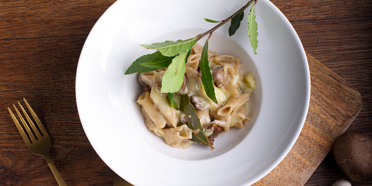 One-Pot-Pasta mit Penne und Pilzen